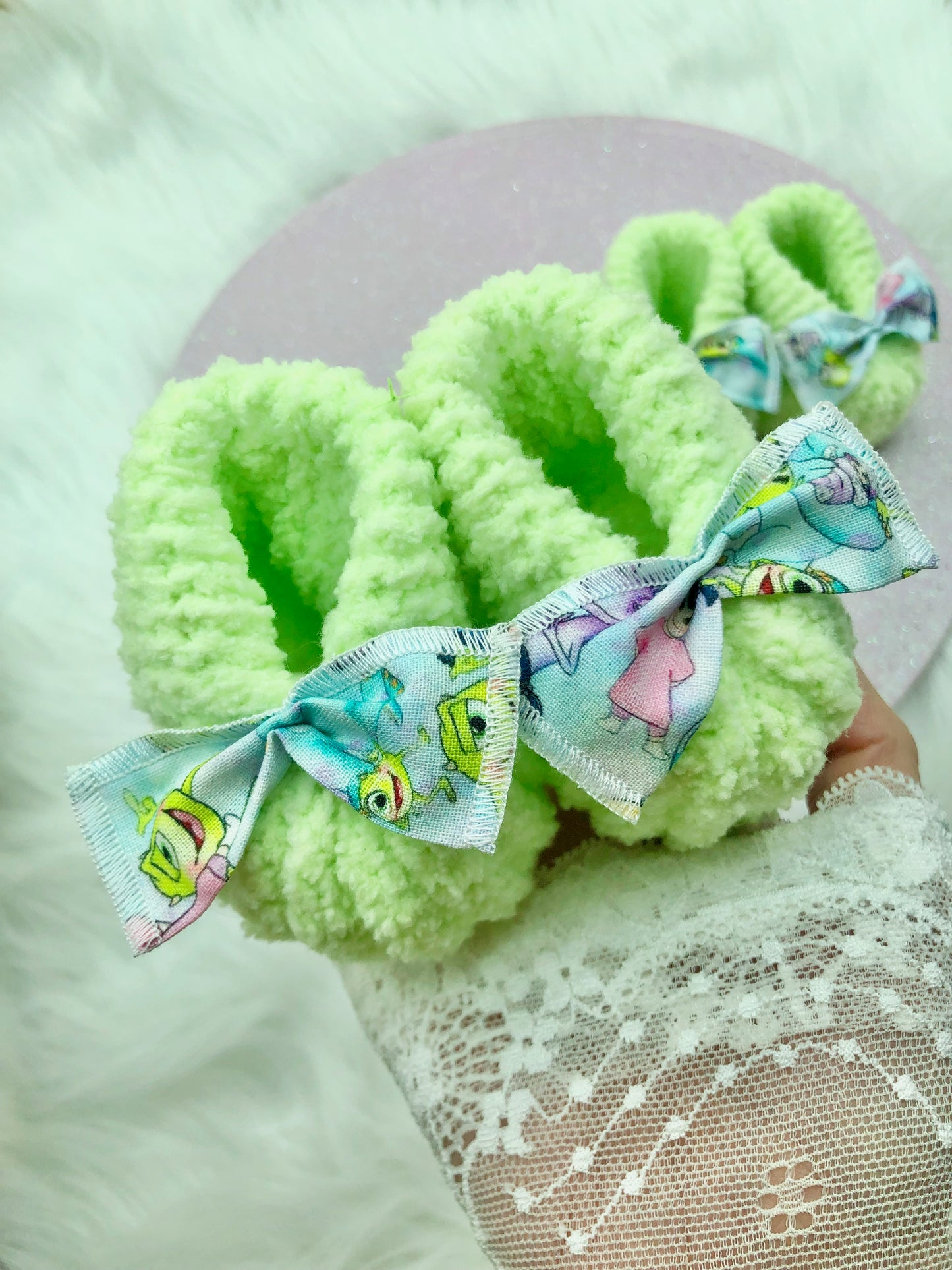 Chaussons au tricot "Monstres et Cie"
