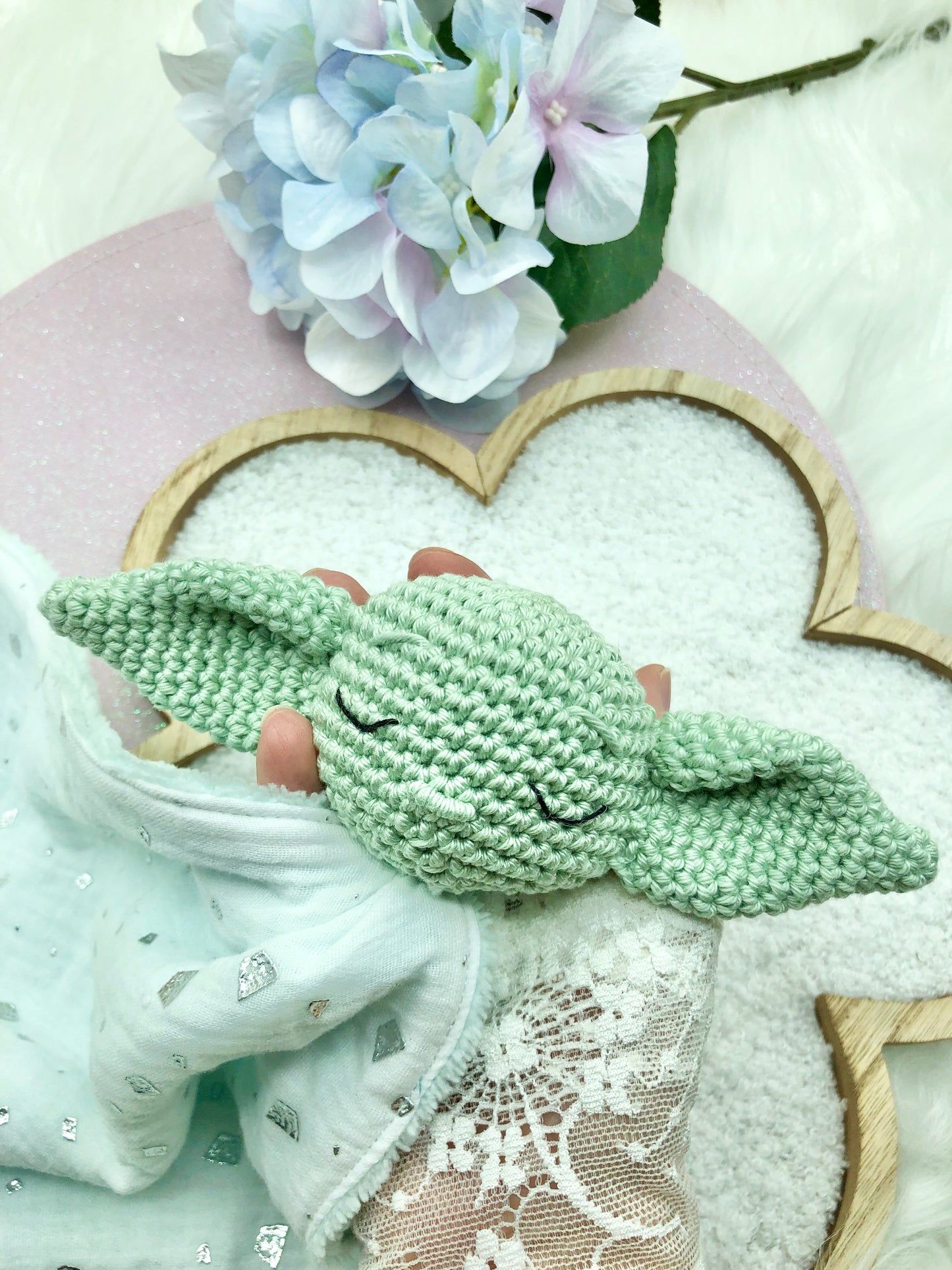 Doudou lange "Baby Yoda"