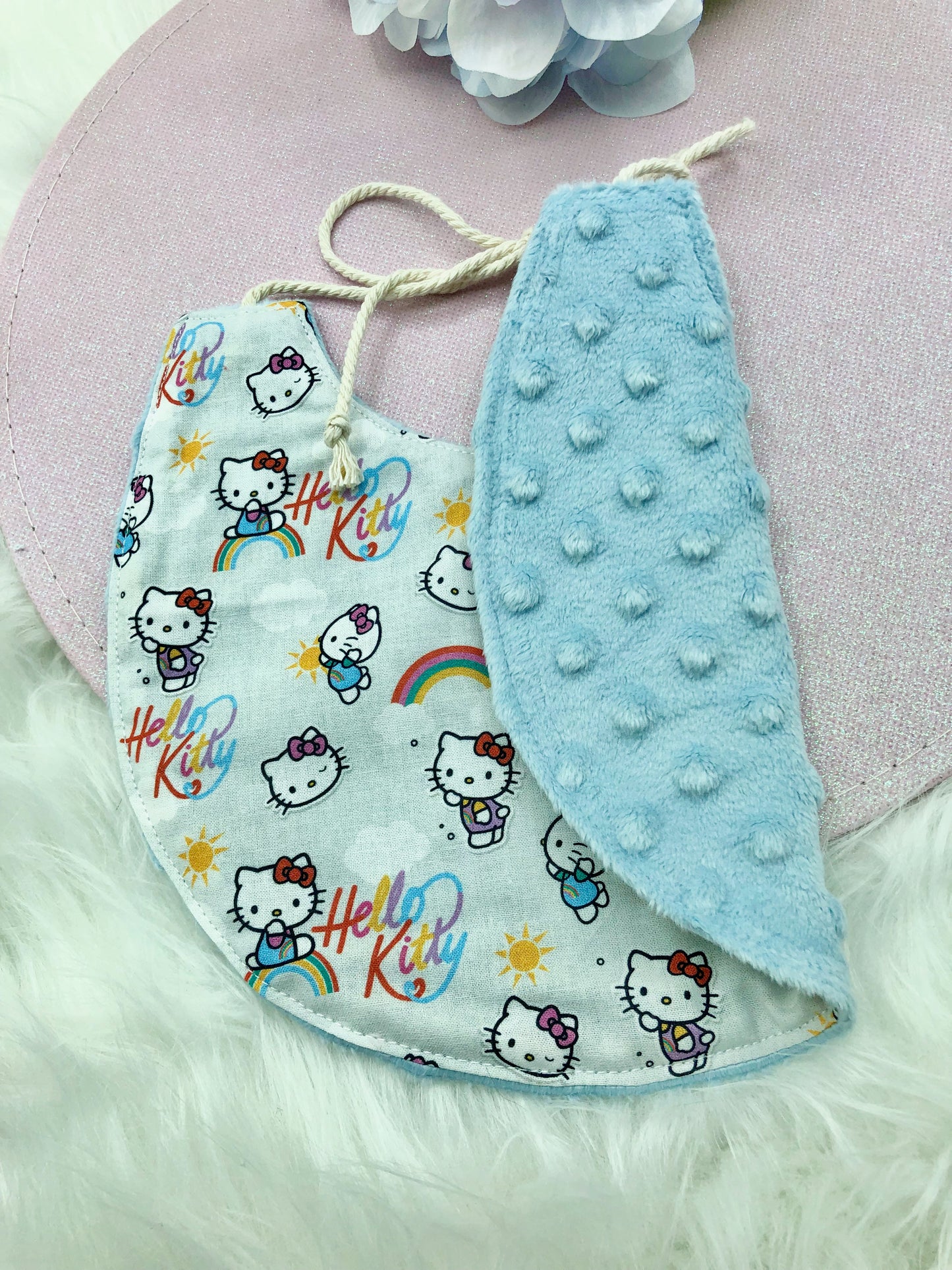 Bavoir "Hello Kitty"