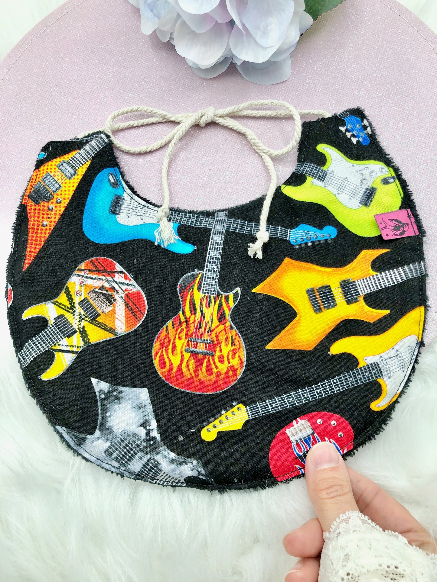 Bavoir "guitare"