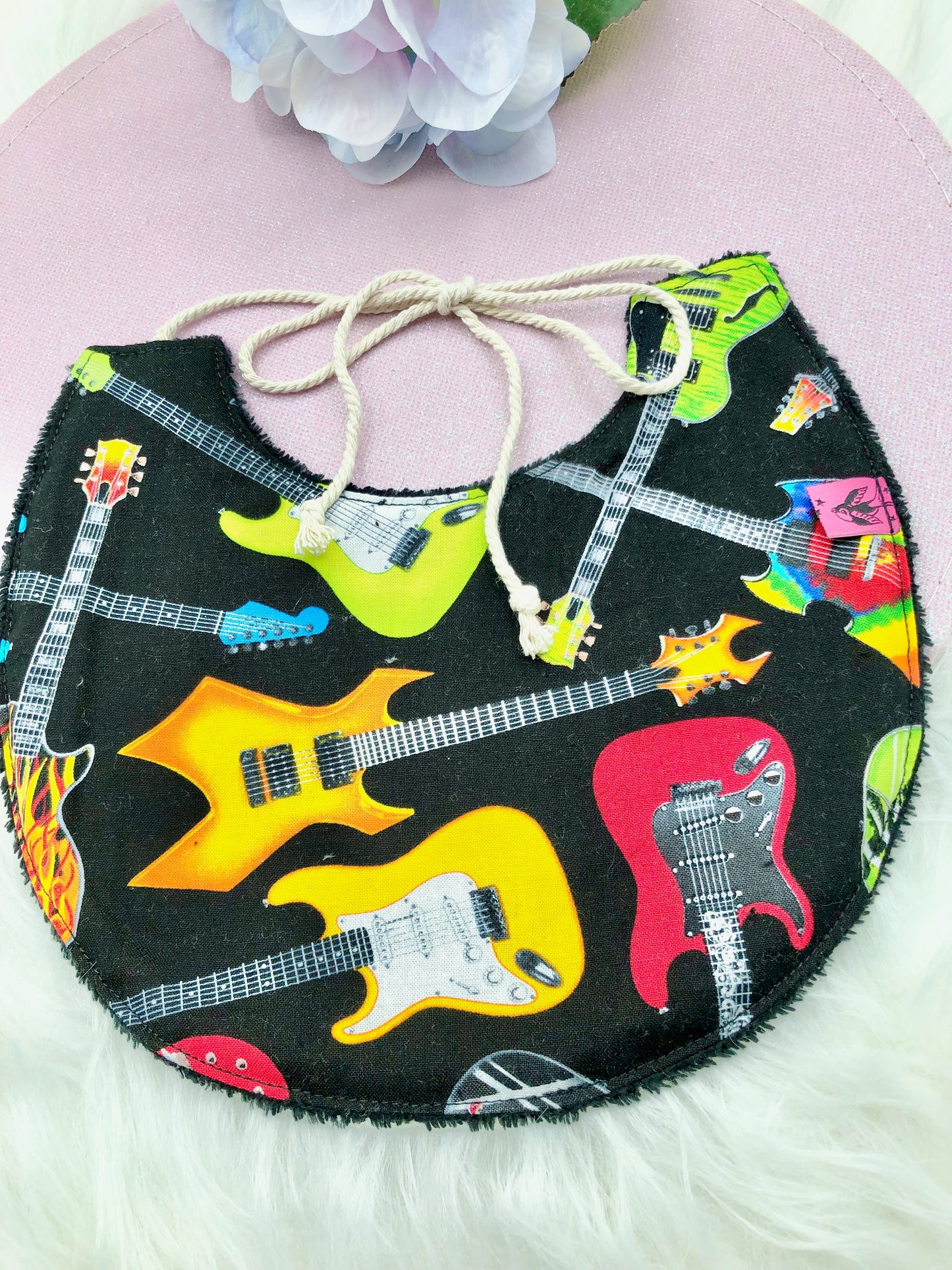 Bavoir "guitare"