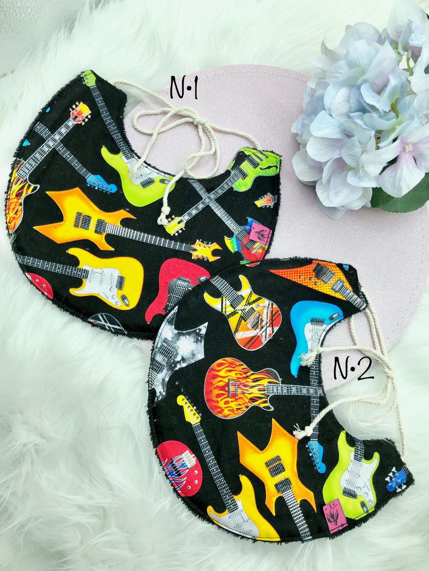 Bavoir "guitare"