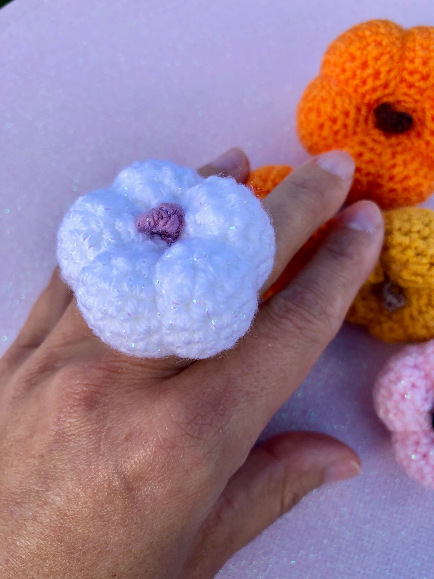 Bague citrouille au crochet