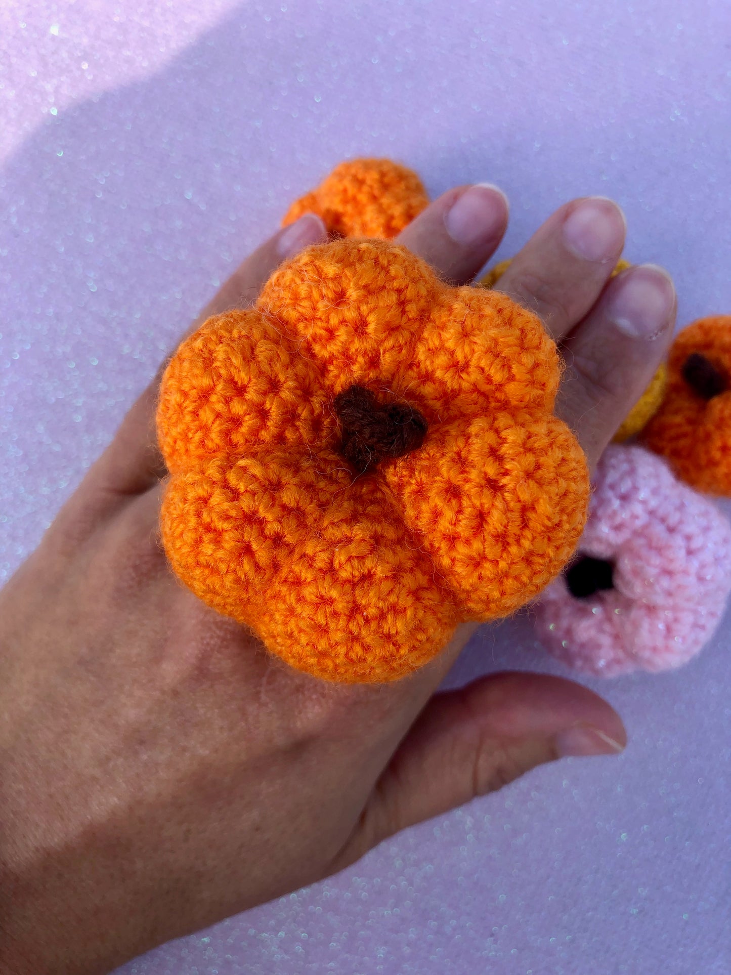 Bague citrouille au crochet