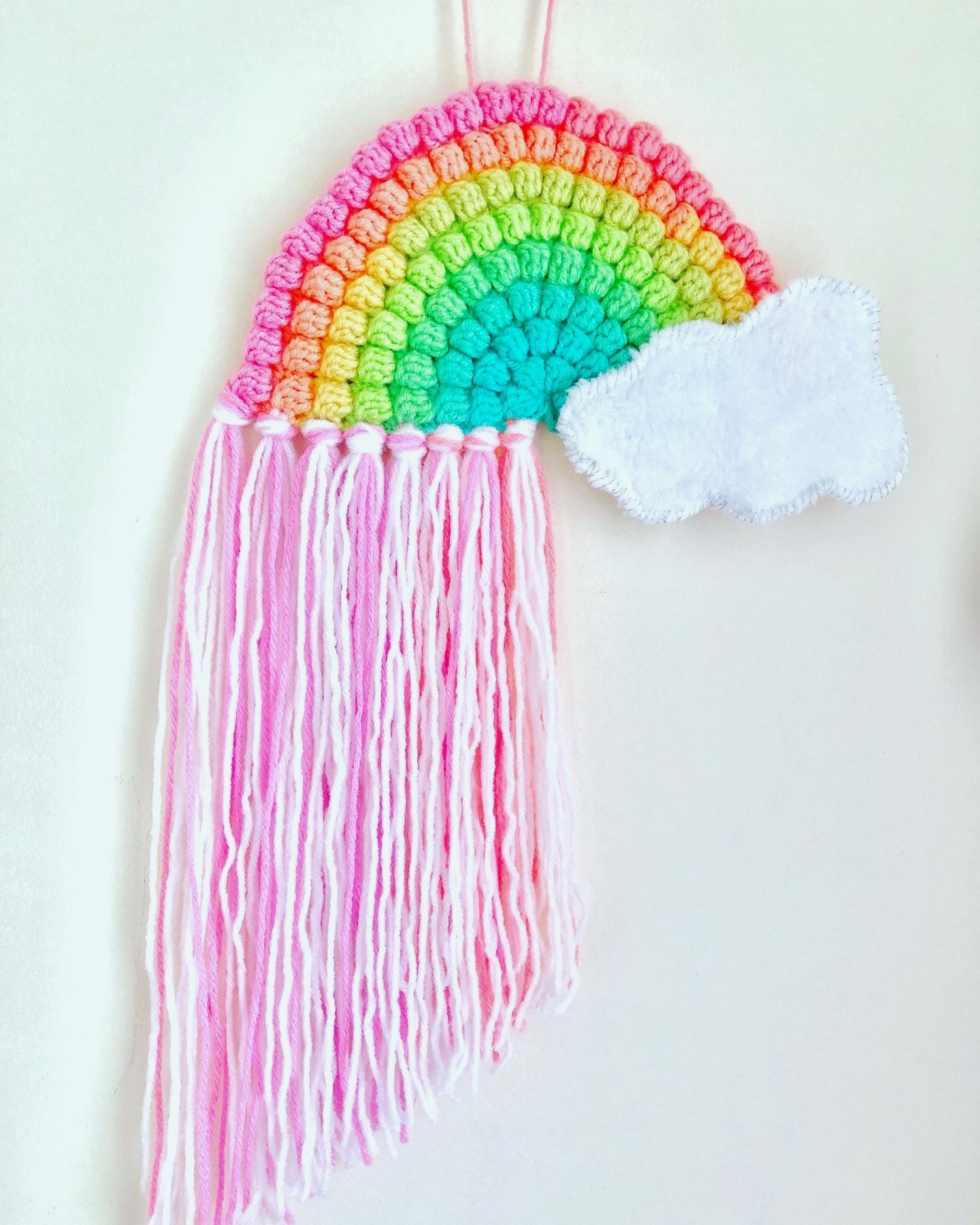 suspension murale, arc en ciel au crochet
