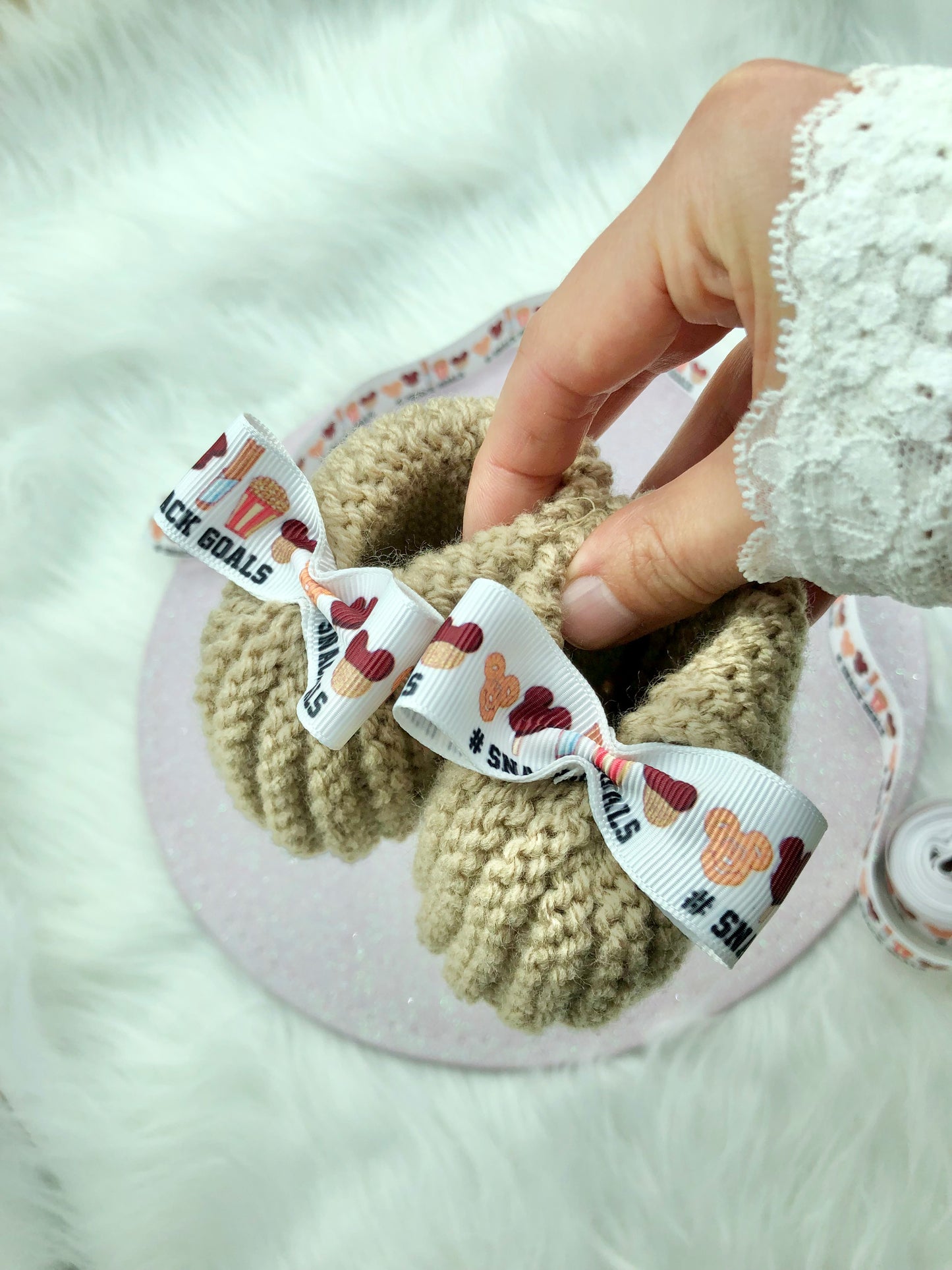 Chaussons au tricot "#snack goals"
