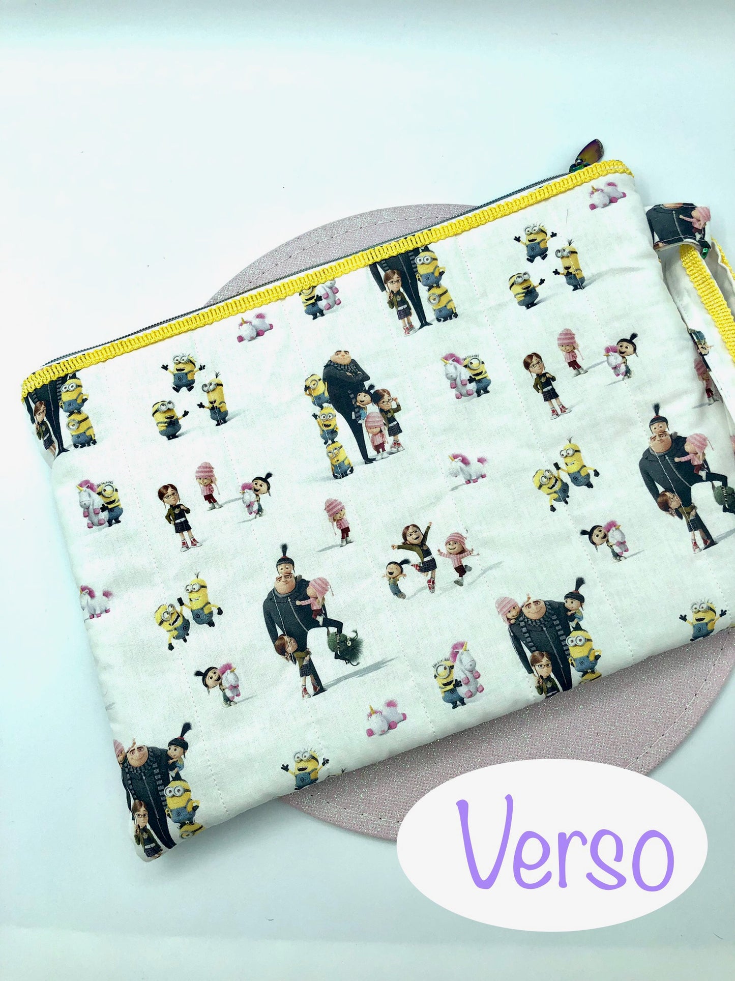 Grande pochette "Minions"