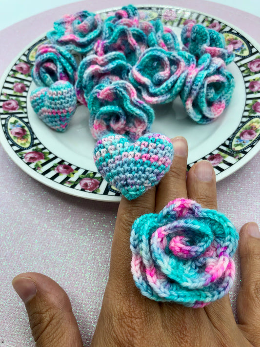 Bague au crochet ; couleur rose/vert